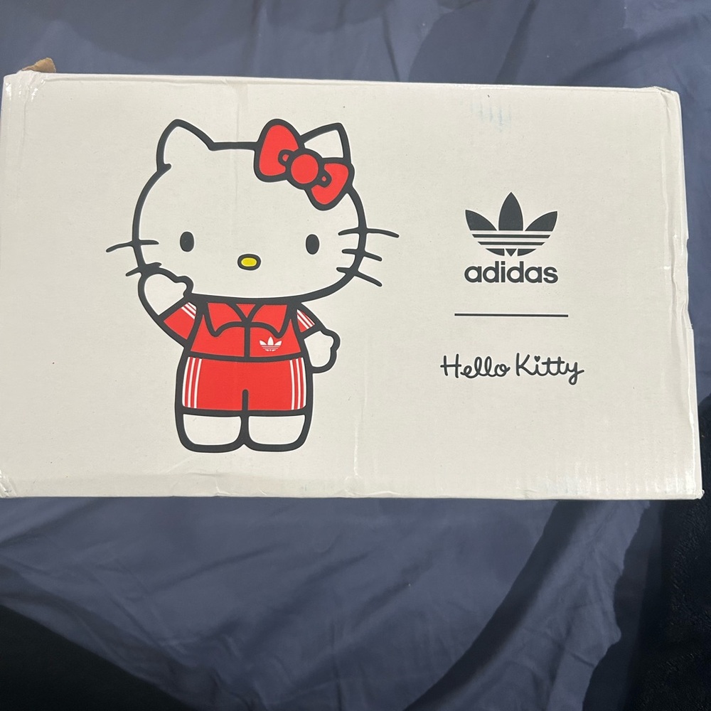 Adidas Hello Kitty sambas “sambae”